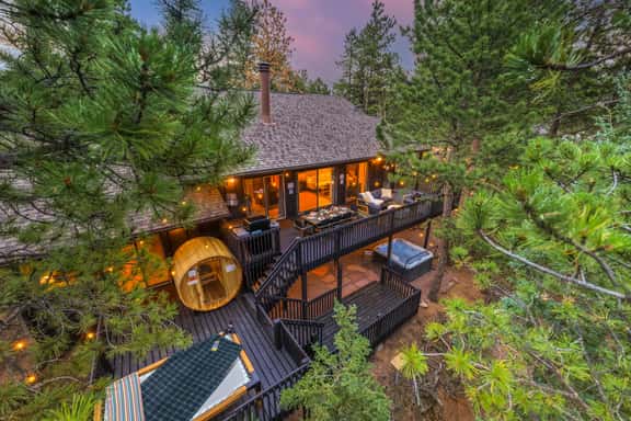 The Divide Chalet - Image 1